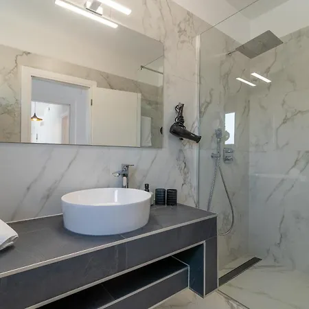 Villalux2022 Mit Pool Beheizt * Trogir