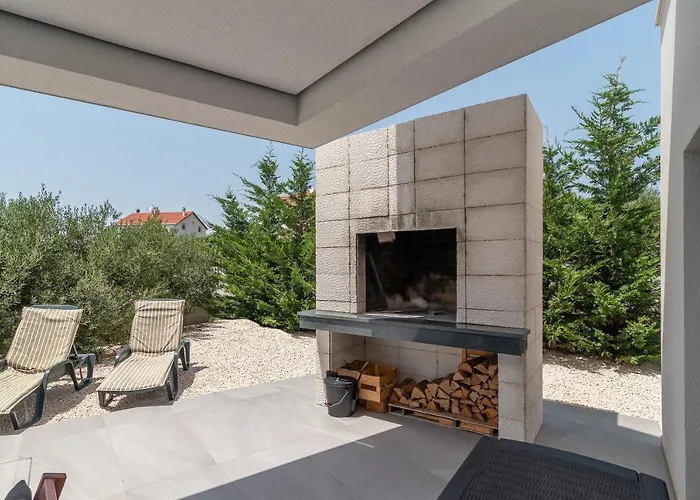 Villalux2022 Mit Pool Beheizt * Trogir