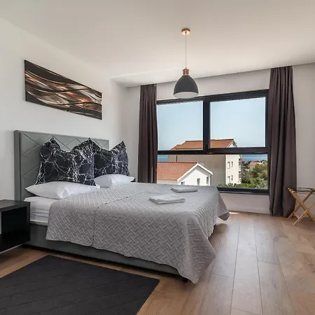 Βίλα Villalux2022 Mit Pool Beheizt Τρογκίρ