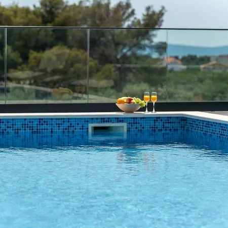 Βίλα Villalux2022 Mit Pool Beheizt