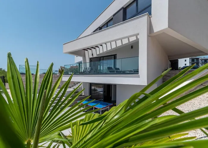 Villa Villalux2022 Mit Pool Beheizt Traù